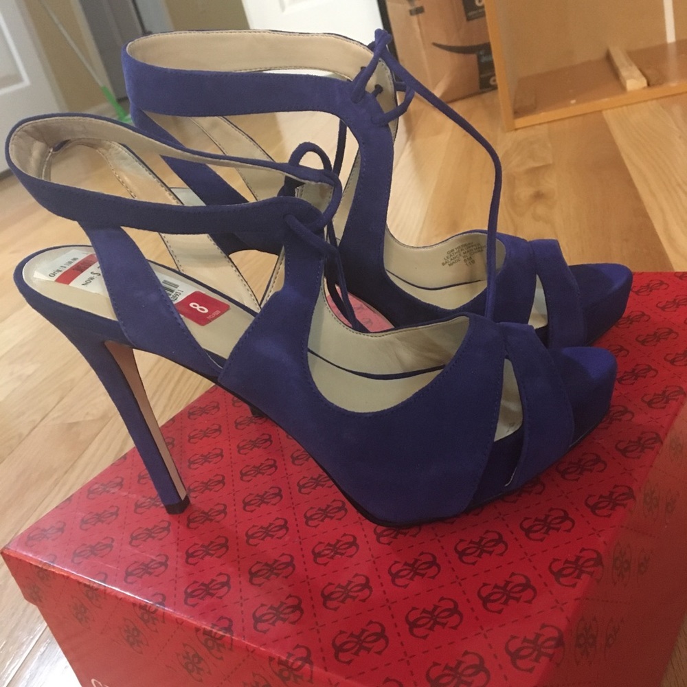 Guess Heels - Picture 3 of 3